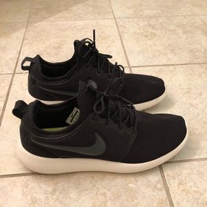 Nike Roshe 2 Size 10